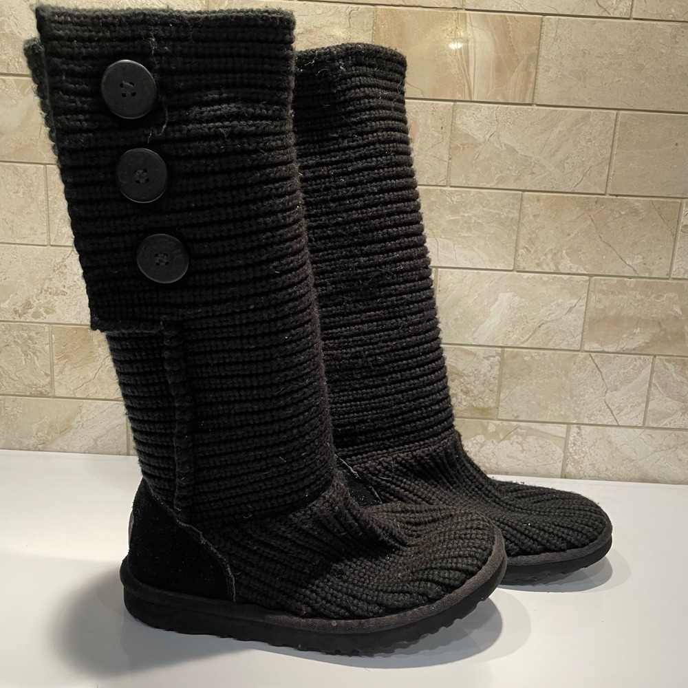 UGG Australia Classic Cardy Black Knit Button Boots 5819 Womens Size 8